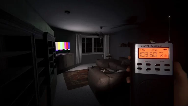 Game kinh dị Phasmophobia cuối cùng cũng được phát hành trên PS5